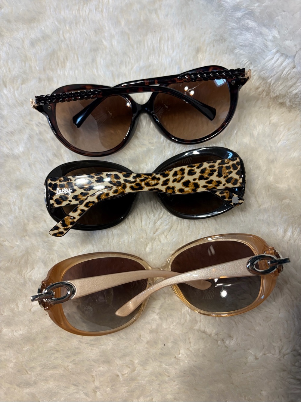 Y2k 70’s style round oval neutral sunglasses set of 3